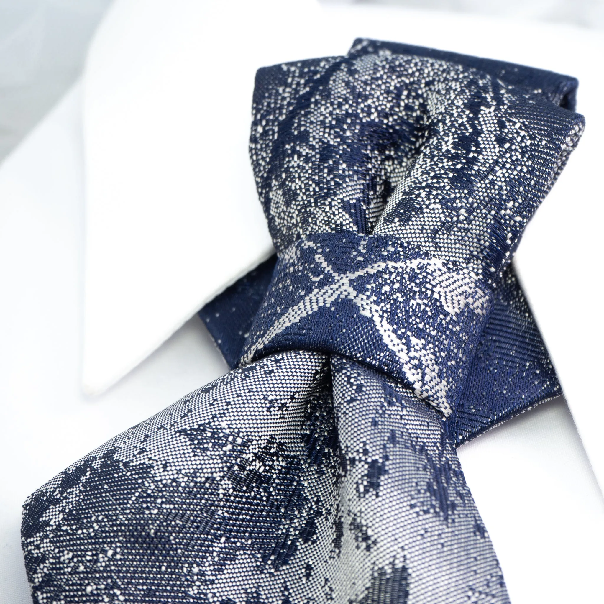 BOW TIE "Mr. X"