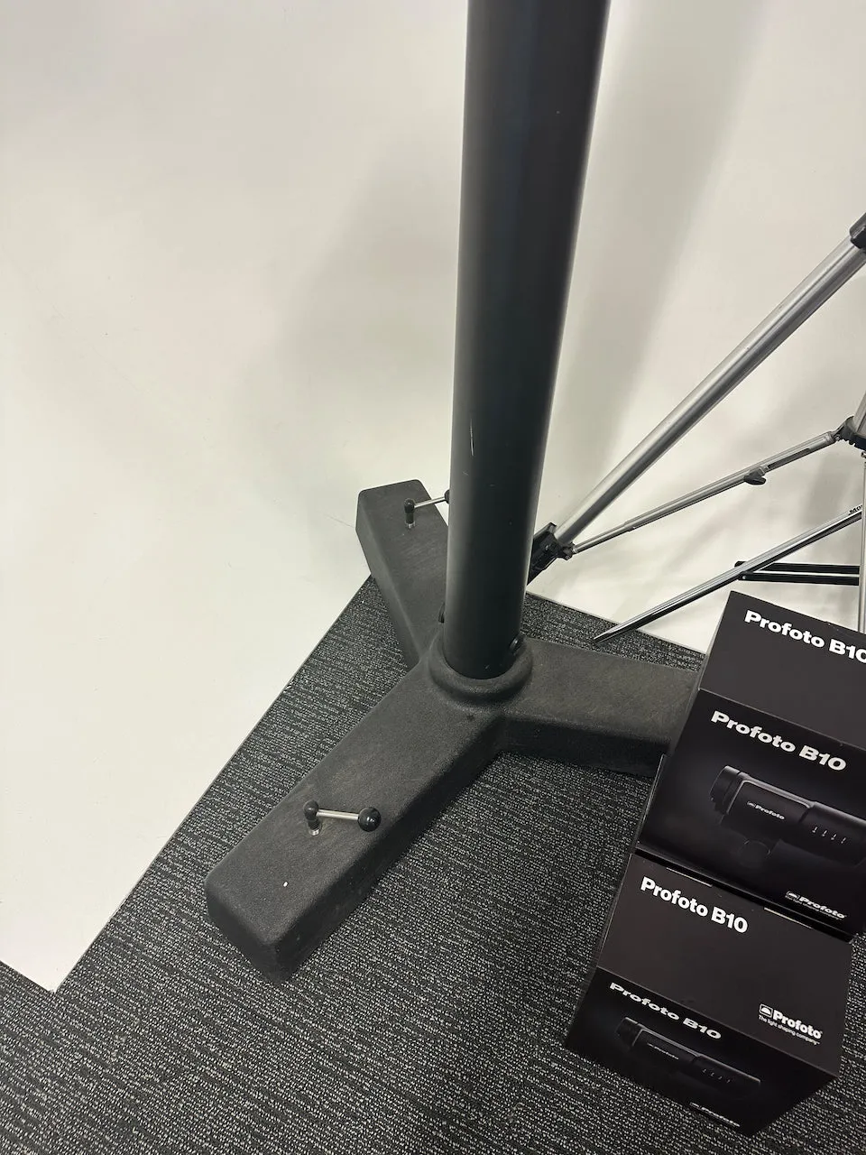 Cambo UST 7ft Camera Stand with base and geared arm