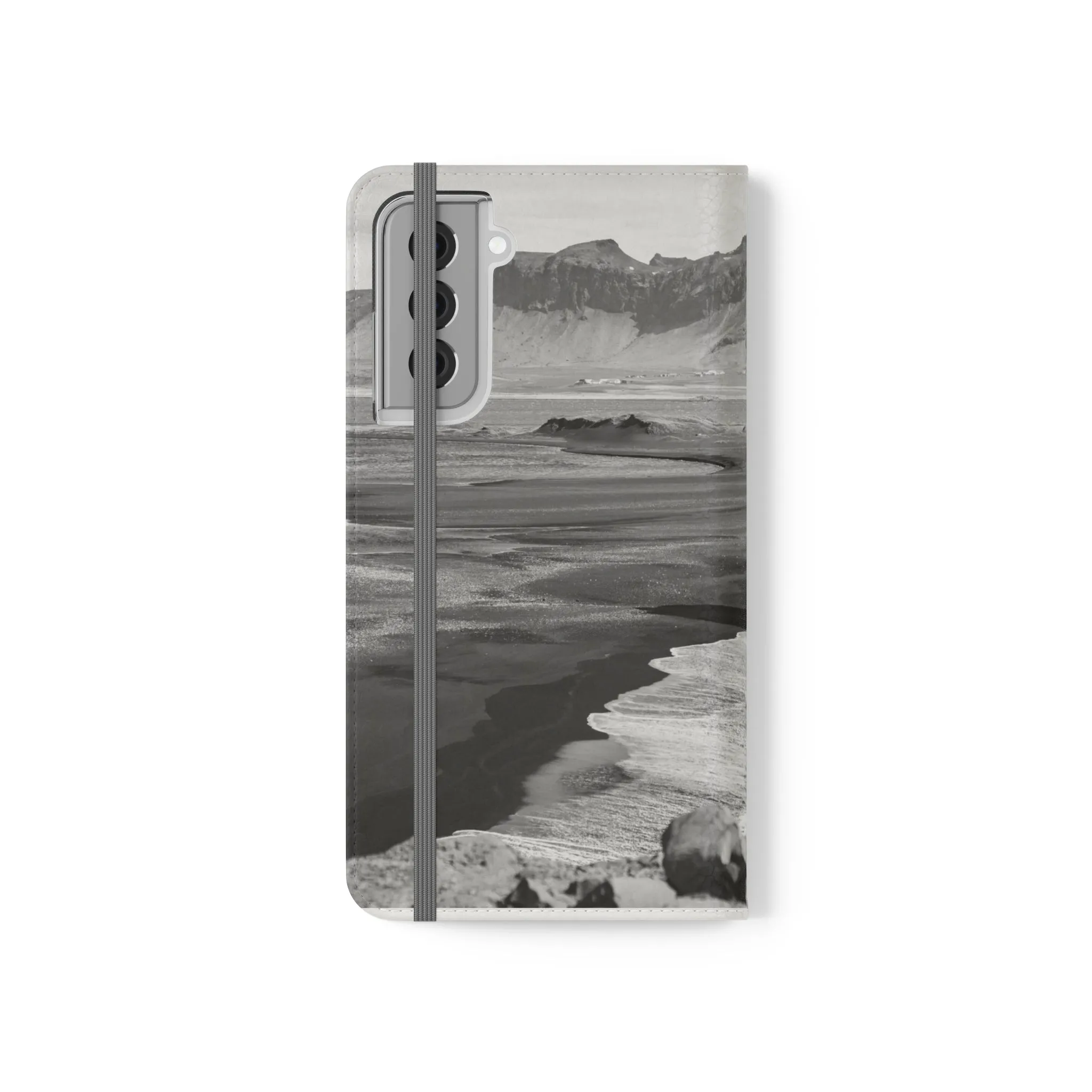 Iceland’s Black Sands in Monochrome Majesty- Flip Cases