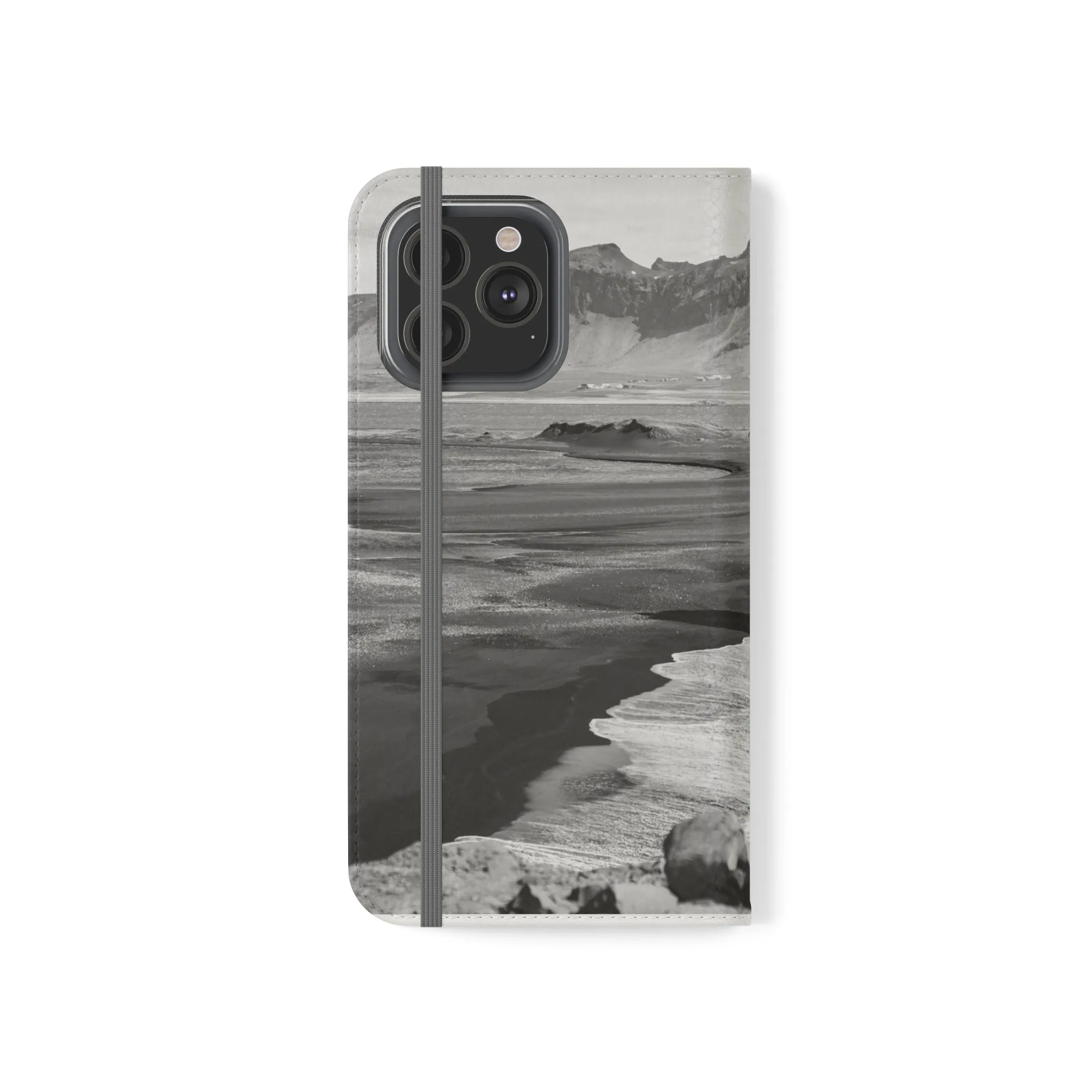 Iceland’s Black Sands in Monochrome Majesty- Flip Cases