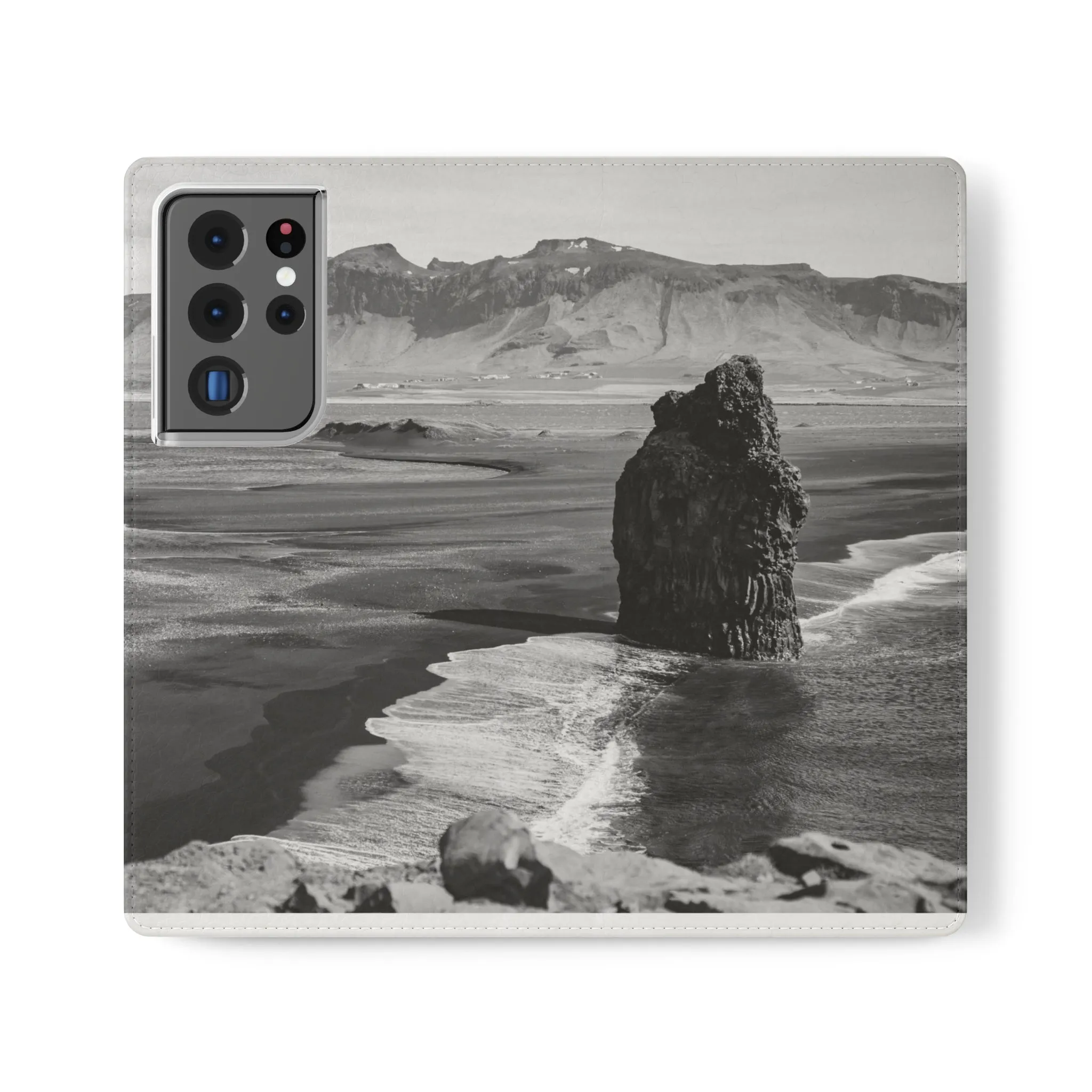 Iceland’s Black Sands in Monochrome Majesty- Flip Cases