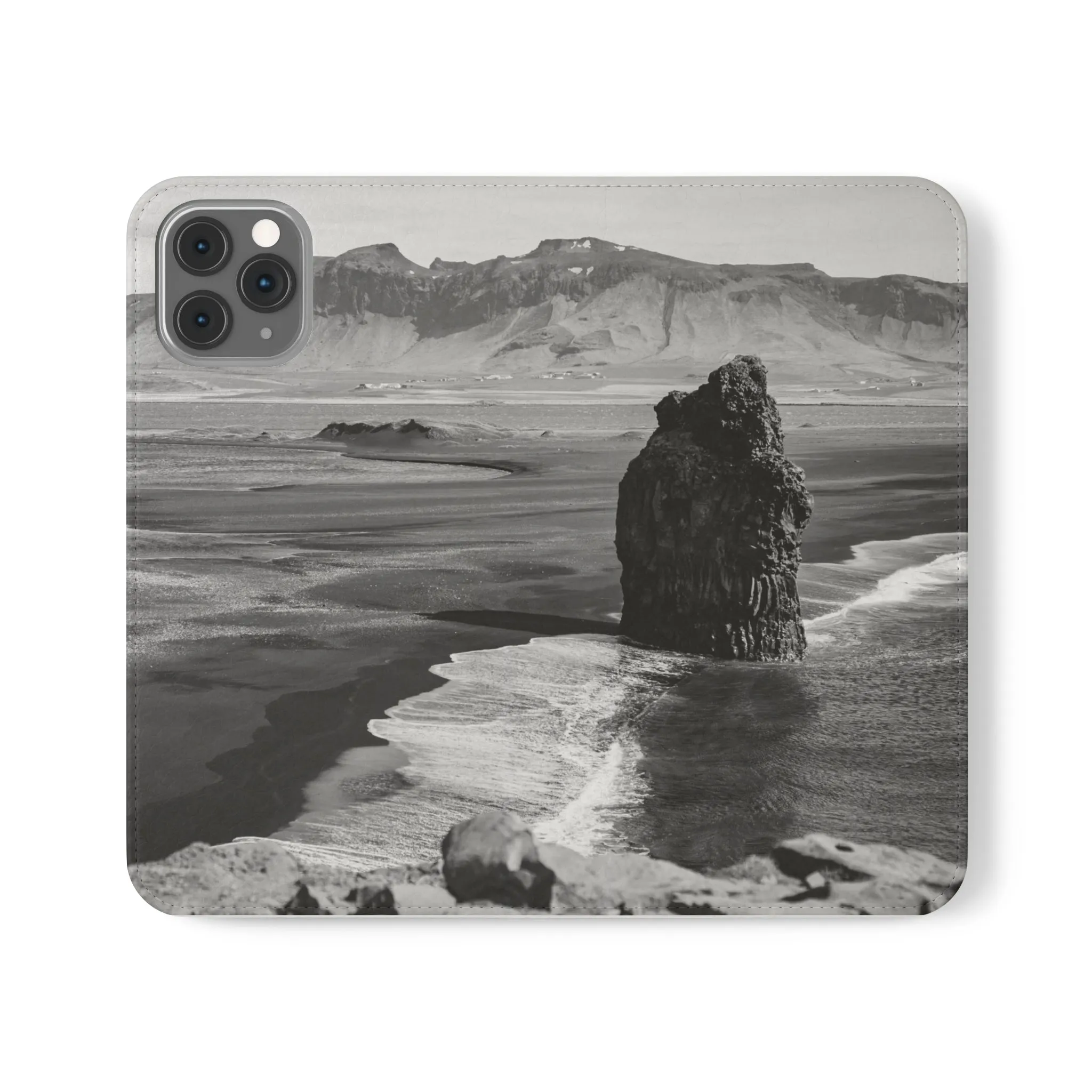 Iceland’s Black Sands in Monochrome Majesty- Flip Cases