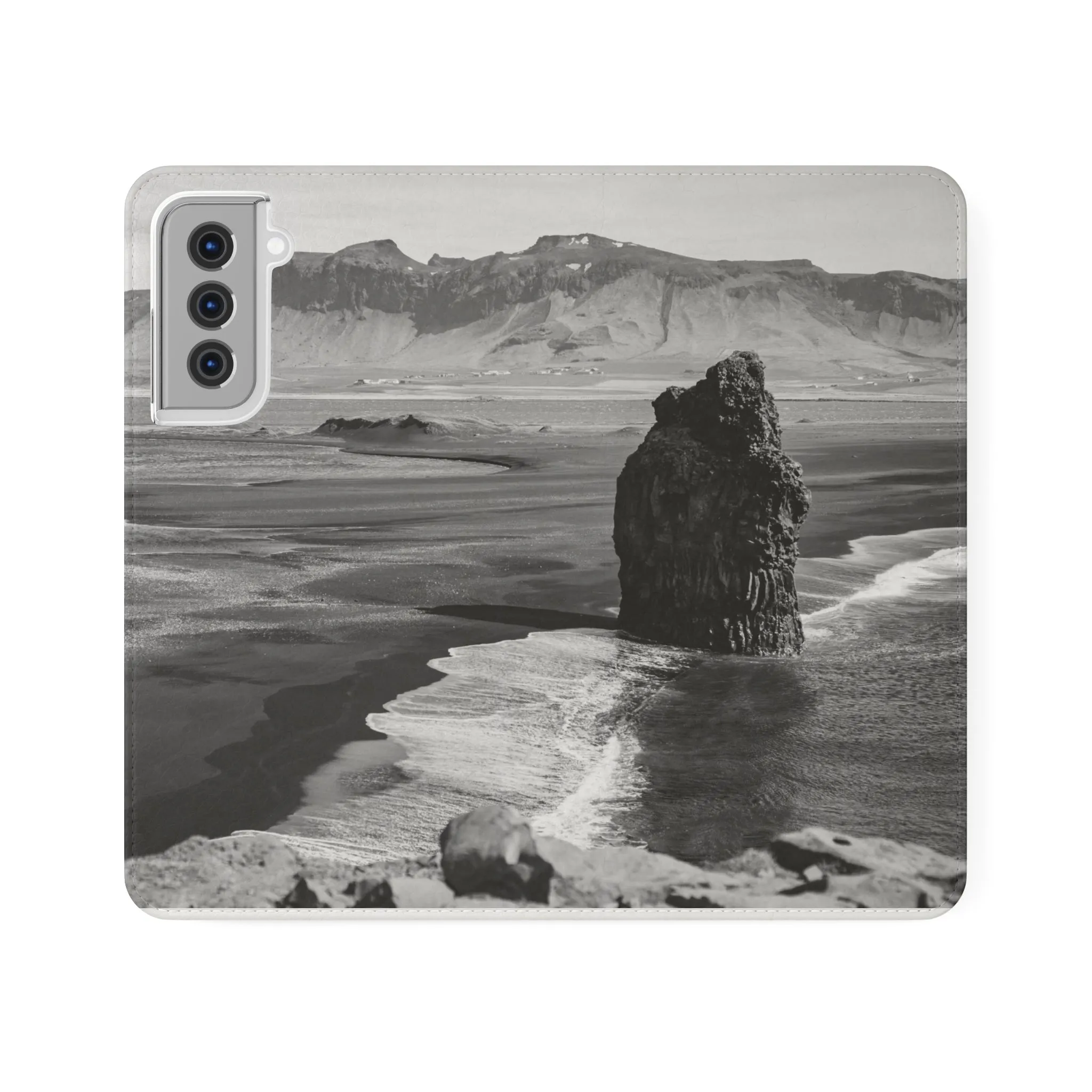 Iceland’s Black Sands in Monochrome Majesty- Flip Cases