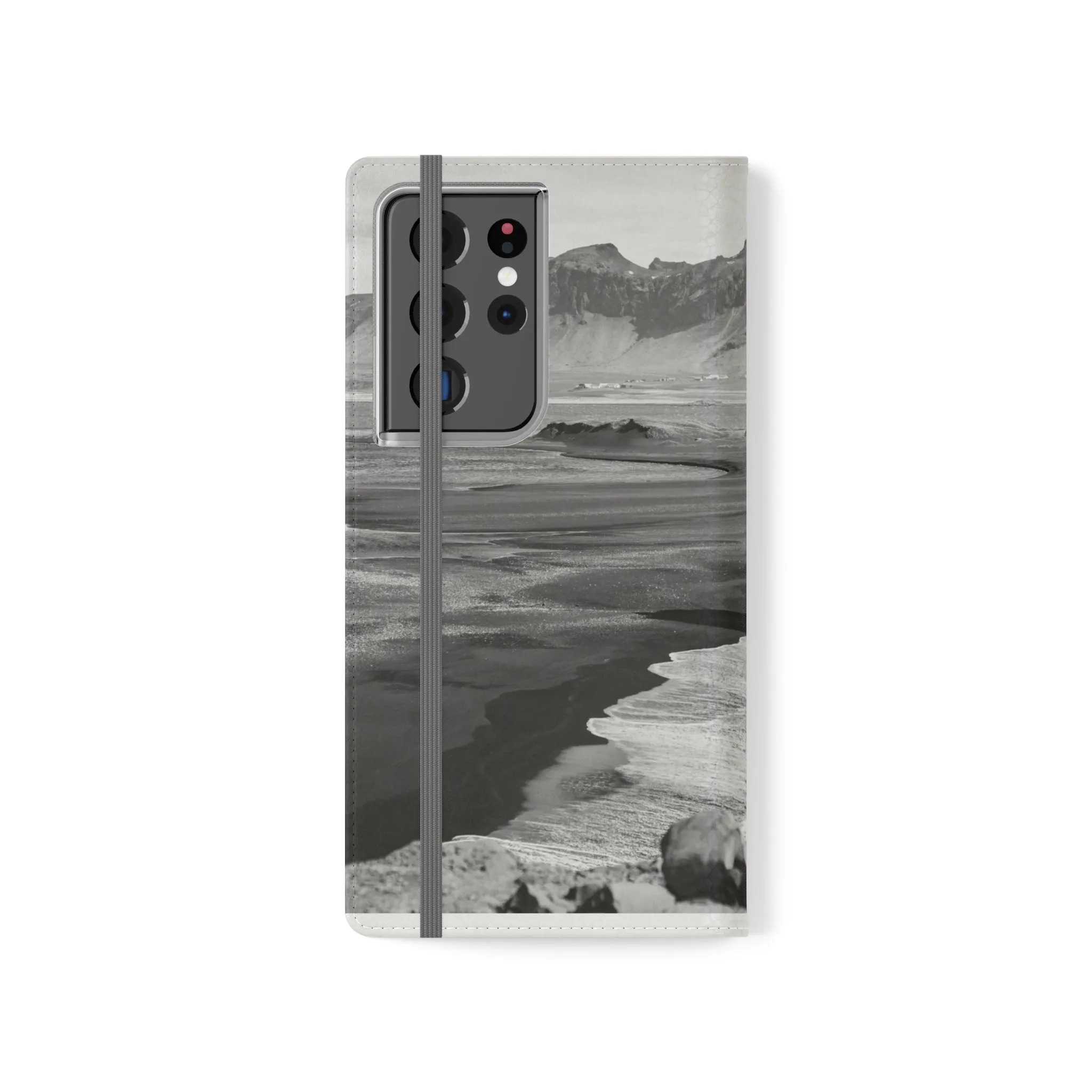 Iceland’s Black Sands in Monochrome Majesty- Flip Cases