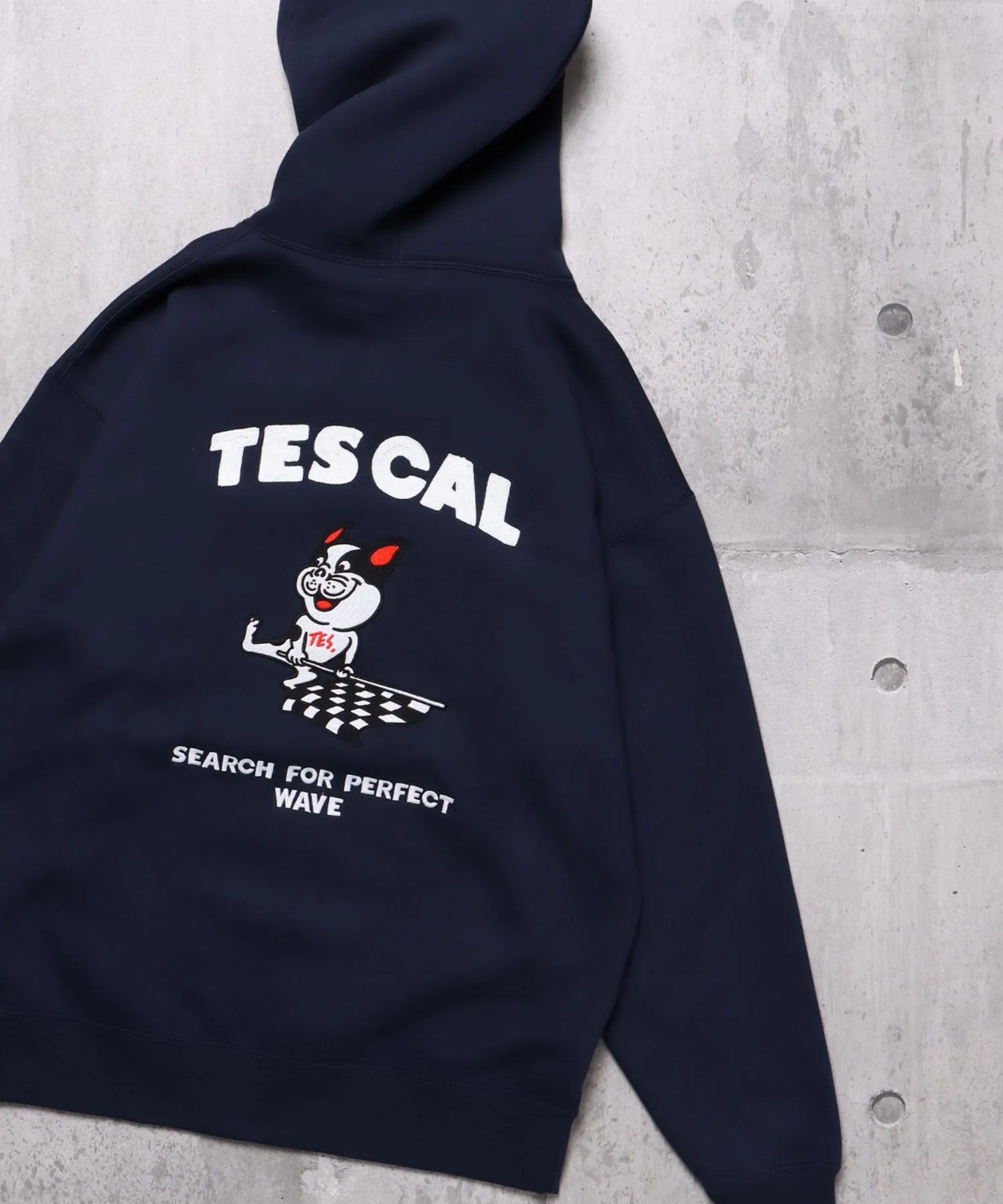 TES BUHI BOY EMB BIG SWEAT PARKA / スウェットパーカー